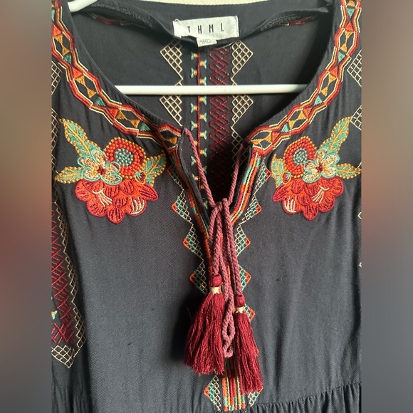 THML dress with design - Picture 2 of 6